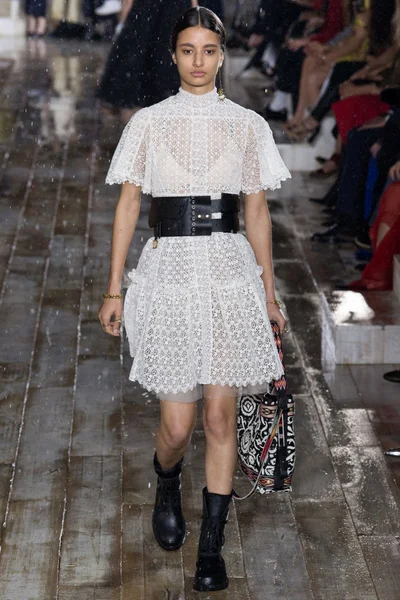 Look 67